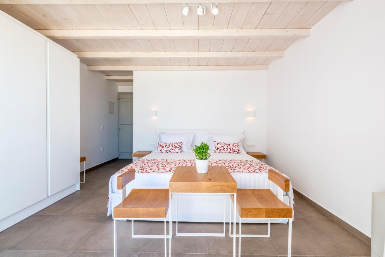 O Lofos Luxury Boutique Suites Άγιος Στέφανος Εξωτερικό φωτογραφία