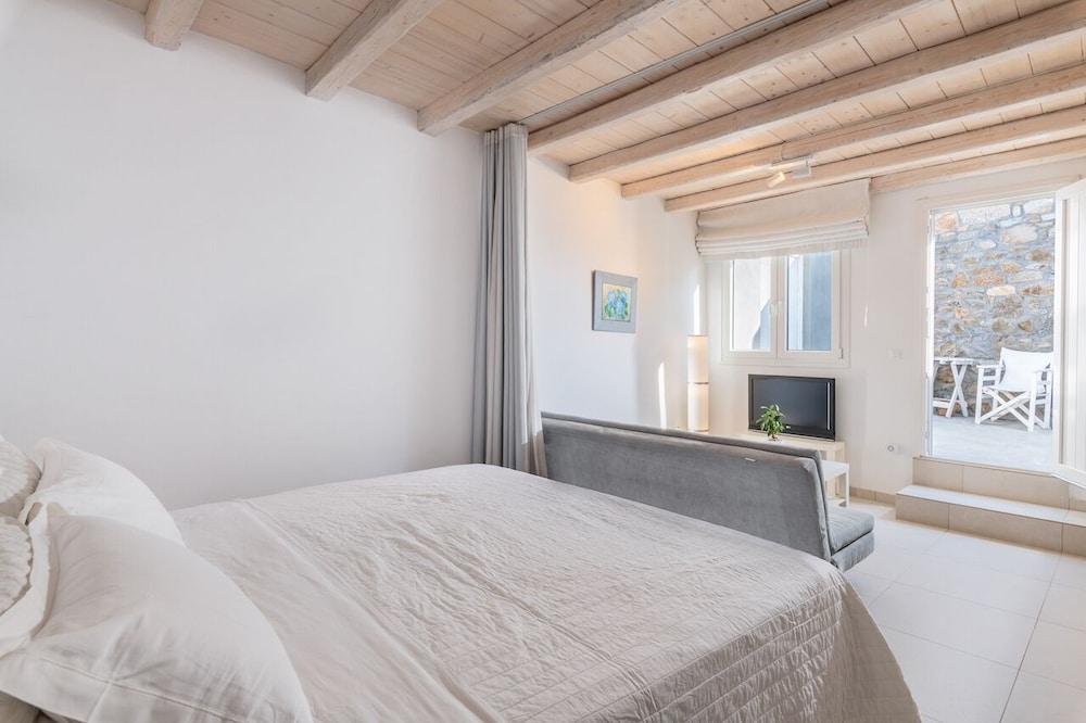 O Lofos Luxury Boutique Suites Άγιος Στέφανος Εξωτερικό φωτογραφία